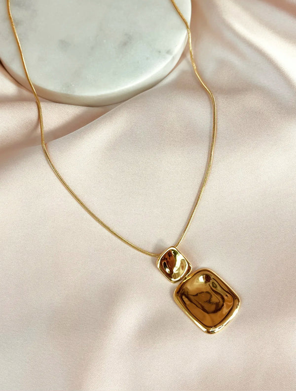 Collier