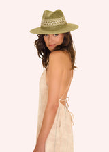 Chapeau