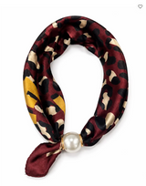 Foulard avec fermoir
