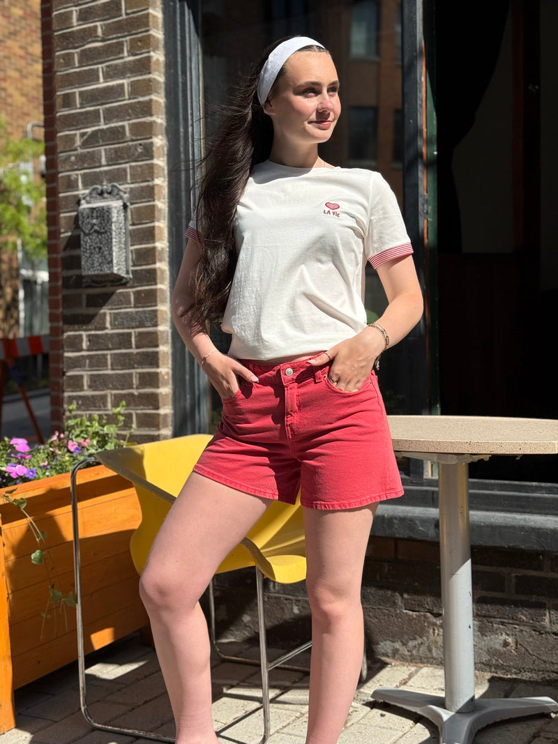 Short rouge