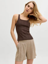 Short beige