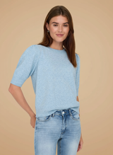 Gilet - fond beige chaud