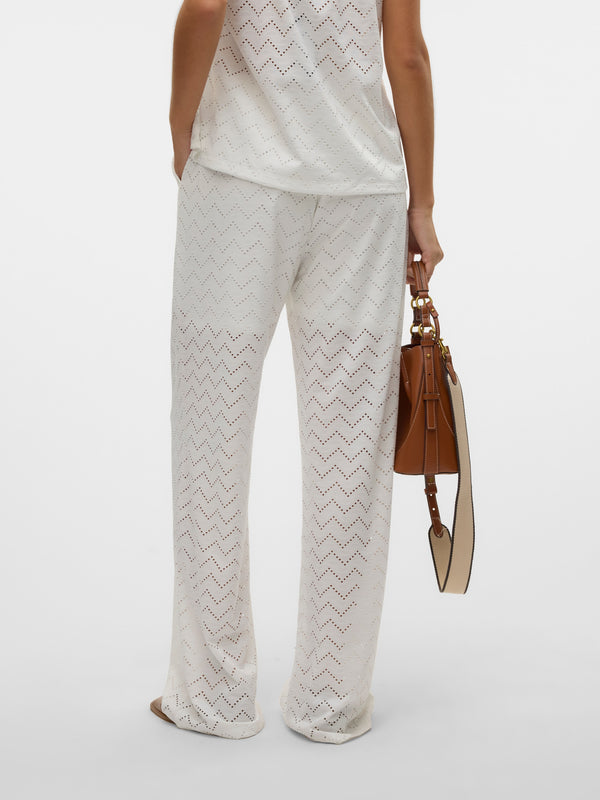 Pantalons blancs ajourés